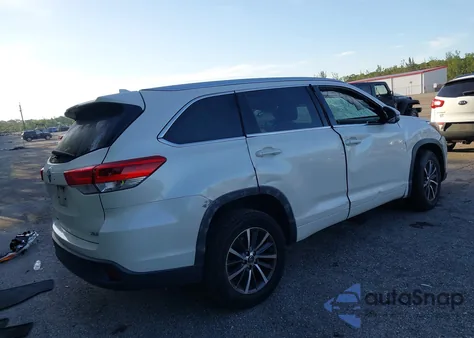 2018 Toyota Highlander Xle из США, поврежденный, VIN 5TDKZRFH6JS534716